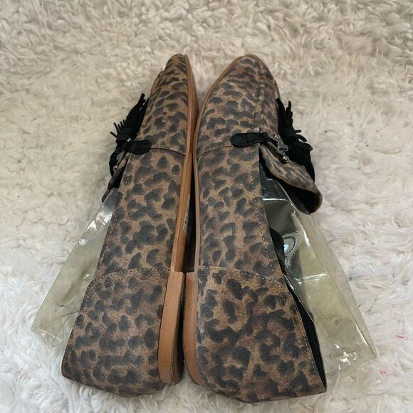 Clarks leather suede Leopard Print Loafers with Tassels accent Size 9.5M - Picture 7 of 11